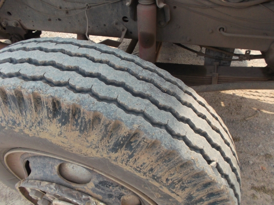 ขานด่วนรถสิบล้อดรั้มหลงโบTFซ๊L7201เครือง220แรงม้า