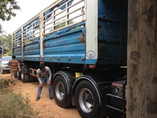 หางพ่วงมีคอก ไม่ดัมพ์ ยาว 10 เมตร 3 เพลา ลงเล่มแล้ว สวยๆ