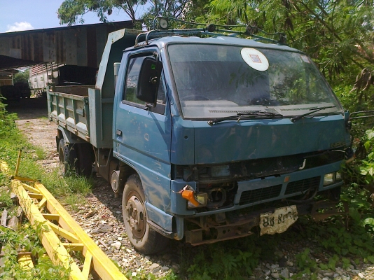 6ล้ออีซูซุ ดั้ม-ไม่ดั้มมี5คัน...ขายแยกหรือเหมายกก็ได้.รถเดิมๆออกห้างแท้ๆทุกคัน....