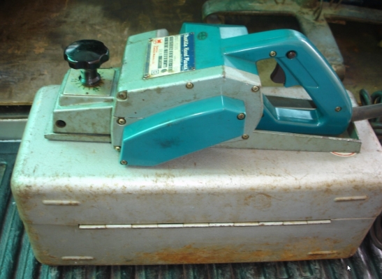 ขายกบไฟฟ้า 3 นิ้ว Makita รุ่น 1100 (750w.)