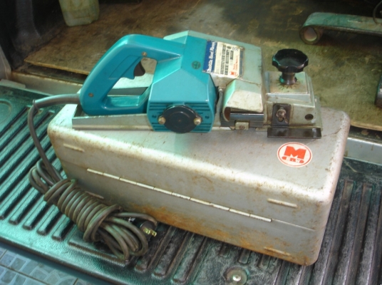 ขายกบไฟฟ้า 3 นิ้ว Makita รุ่น 1100 (750w.)