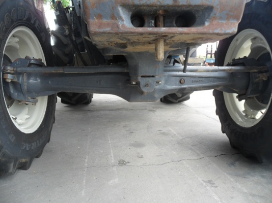 คุณอาภาพร รับรถแล้ว รถไถฟอร์ดรุ่น 6640 NEW HOLLAND 2เพลา รถสวยมาก ระบบธรรมดาทั้งคัน