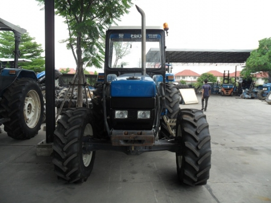 คุณอาภาพร รับรถแล้ว รถไถฟอร์ดรุ่น 6640 NEW HOLLAND 2เพลา รถสวยมาก ระบบธรรมดาทั้งคัน