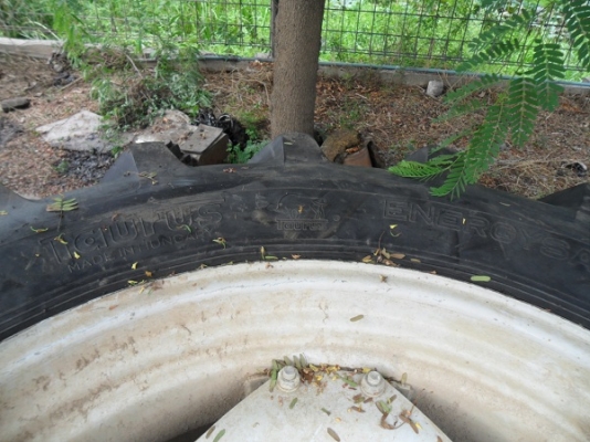 คุณอาภาพร รับรถแล้ว รถไถฟอร์ดรุ่น 6640 NEW HOLLAND 2เพลา รถสวยมาก ระบบธรรมดาทั้งคัน