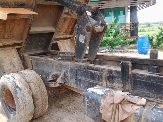 isuzu ดั้ม Npr115 4BD1 เกี่ยสั้นยกหัวได้ เพาเวอร ประกอบ