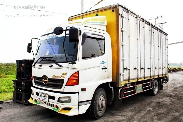 รับสมัครพนักงานคนขับรถบรรทุก 6-10 ตู้ทึบ และเด็กรถติดรถขนส่งสินค้าจำนวนมาก รายได้ดี