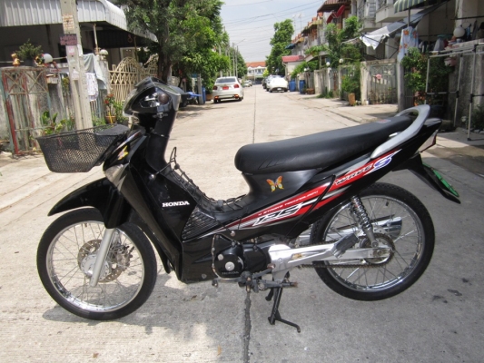 ยังไงก็ขายwave125 s ปี52ไฟเลี้ยวบังลมสตาทมือถูกๆ ชุดโอนครบ