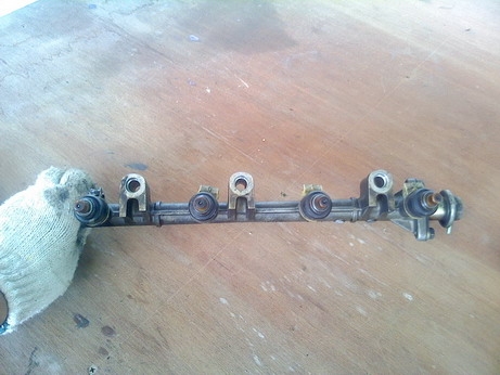 ขายหัวฉีดพร้อมรางของ 4G63 (2ชุด)