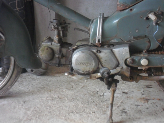 ขายๆๆ c50 ถังแยก ไฟหรี่ 7500 สภาพเดิม รถอยู่นครพนม ส่งได้ทั่วไทย มาเอาเองลดได้ มาก่อนได้ก่อน ขายถูกๆๆ สนใจโทร 0883028553(ป็อบ)