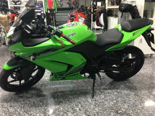 ขายninja2012ปลายปี 99.000 สภาพ 99\% คุ้มโคด