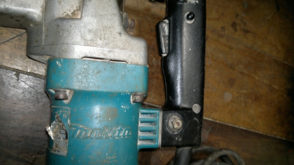 ขายแย๊กไฟฟ้ากระแทกคอนกรีต makita