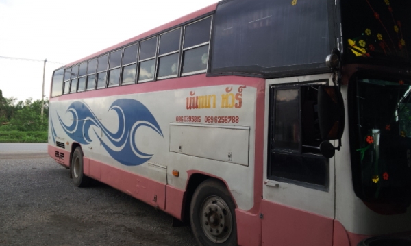 ขายรถทัวร์ ยาว 12 ม  รถพัดลม 550000 บาท รายละเอียด โทร 0860395815