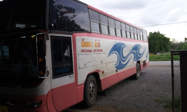 ขายรถทัวร์ ยาว 12 ม  รถพัดลม 550000 บาท รายละเอียด โทร 0860395815