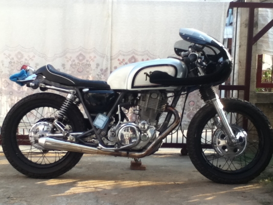 ขายSR400y95 คาเฟ่ ถัง Norton โม่งหน้า อินวอยซ์+สพม. 37,500บาท. ด่วน!/ส่งได้.