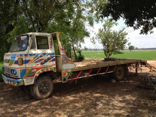 รถบรรทุก สำหรับบรรทุกแบคโฮ พร้อมรถแบคโฮ ยี่ห้อ KOMATSU PC50