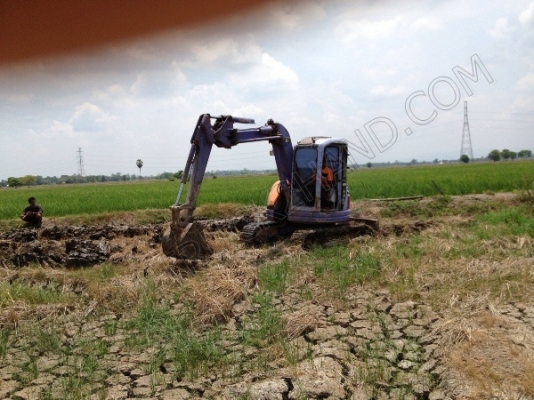 รถบรรทุก สำหรับบรรทุกแบคโฮ พร้อมรถแบคโฮ ยี่ห้อ KOMATSU PC50