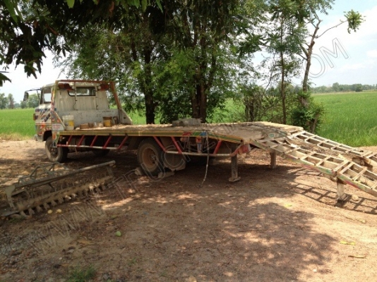 รถบรรทุก สำหรับบรรทุกแบคโฮ พร้อมรถแบคโฮ ยี่ห้อ KOMATSU PC50