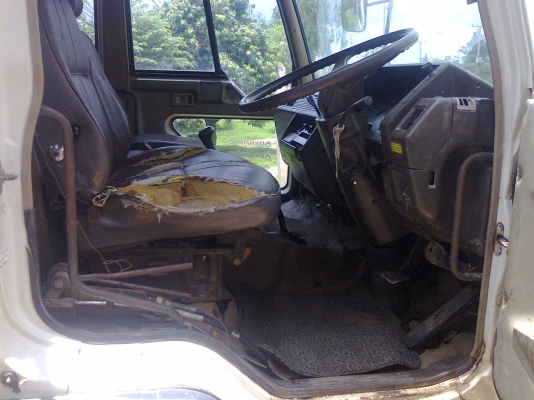 (ลดราคาอีก)ขาย FUSO FK115 ดั้ม  เครื่อง 6D14   165 แรง เครื่องดีนิ่ม แชชซีสวยทั้งเส้นแอร์เย็นครับ