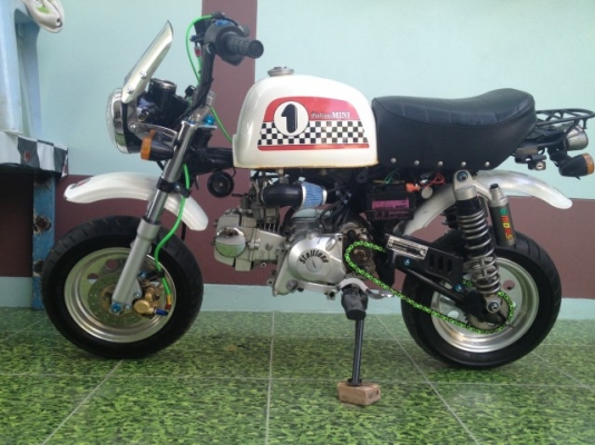 ขายกอลิล่า สตาเลี่ยน125cc มีทะเบียนพร้อมโอน