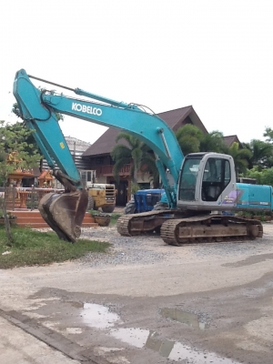 ขา่ย แบคโฮ Kobelco รุ่น Sk230-6