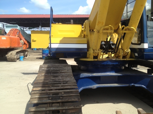 ขา่ย แบคโฮ Kobelco รุ่น Sk220