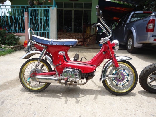 ขายชาลี เครื่องเวฟ100 มีเล่ม สภาพสวยๆ ราคาเบาๆ