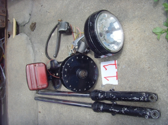 ขายอะไหล่แต่งแนว Tracker คาเฟ่ old school ราคาไม่แรง