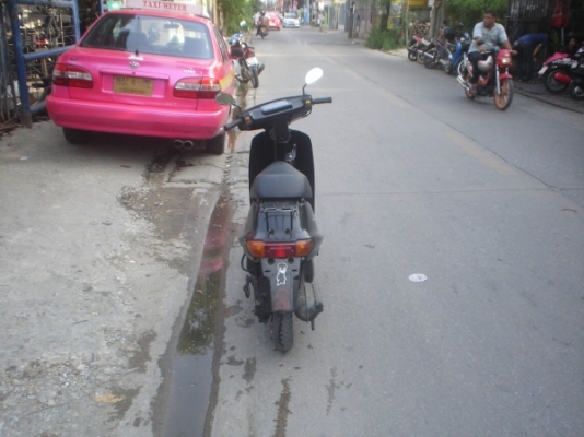 ขายด่วนมอไชด์ป๊อบ YAMAHA 50CC สีดำ สตาร์ทมือได้-เท้าได้ สภาพใช้ได้ปกติ เครื่องแน่น วิ่งฉลุย รีบเลยราคาถูก 4,500บาท