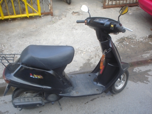 ขายด่วนมอไชด์ป๊อบ YAMAHA 50CC สีดำ สตาร์ทมือได้-เท้าได้ สภาพใช้ได้ปกติ เครื่องแน่น วิ่งฉลุย รีบเลยราคาถูก 4,500บาท