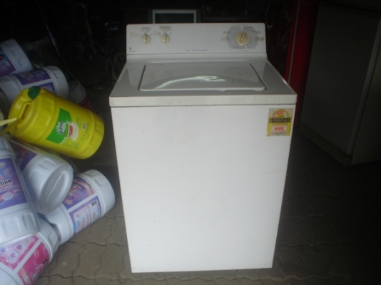 ขายเครื่องผ้า GE-USA. สภาพดี ไม่มีผุ ตามรูปเลย ใช้ได้ขายถูกๆๆๆๆๆ 7000บาท อยู่กรุงเทพฯ