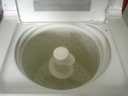 ขายเครื่องผ้า GE-USA. สภาพดี ไม่มีผุ ตามรูปเลย ใช้ได้ขายถูกๆๆๆๆๆ 7000บาท อยู่กรุงเทพฯ