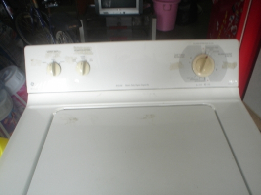 ขายเครื่องผ้า GE-USA. สภาพดี ไม่มีผุ ตามรูปเลย ใช้ได้ขายถูกๆๆๆๆๆ 7000บาท อยู่กรุงเทพฯ