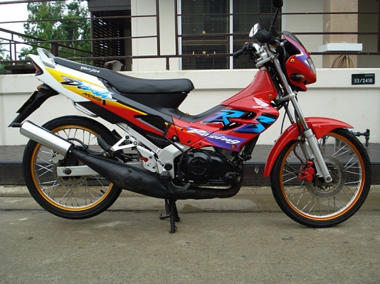 ขาย HONDA  NOVA DASH ปี 42  สภาพเดิมๆ ซักคันครับ