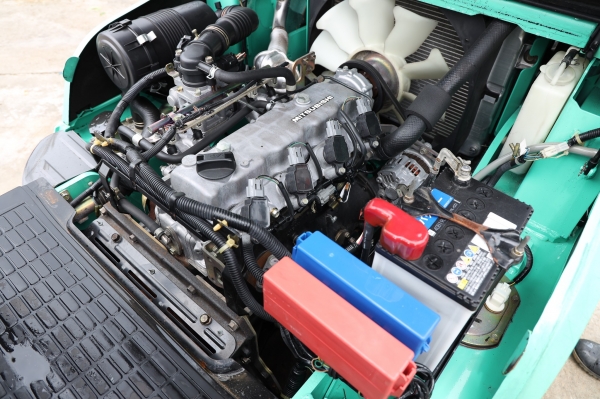 ขายถูกมาก Mitsubishi ยก2ตัน เสา3เมตร เบนซิน นำเข้าจากญี่ปุ่น ขายถูกมาก Mitsubishi ยก2ตัน เสา3เมตร เบนซิน นำเข้าจากญี่ปุ่น