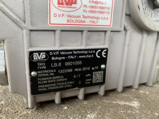 ขายปั๊มแวคคั่มสุญญากาศ DVP 1/3HP.(0.25Kw) 220V Made in Italy ไฟบ้าน สภาพสวยใหม่มาก(หายากครับ) พร้อมชุดวาล์วคอนโทรล 2ตัวครับ หมุนนิ่ม ดูดแรง พร้อมใช้งาน ราคา 4,600 บาท