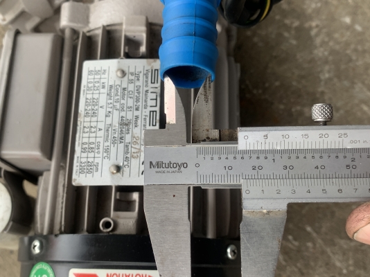 ขายปั๊มแวคคั่มสุญญากาศ DVP 1/3HP.(0.25Kw) 220V Made in Italy ไฟบ้าน สภาพสวยใหม่มาก(หายากครับ) พร้อมชุดวาล์วคอนโทรล 2ตัวครับ หมุนนิ่ม ดูดแรง พร้อมใช้งาน ราคา 4,600 บาท