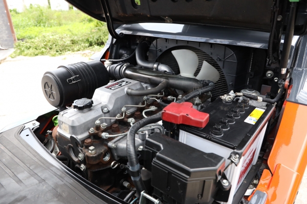 Toyota 8FD25 ยก2.5ตัน เสา4 ล้อหน้าคู่ ดีเซล นำเข้าจากญี่ปุ่น Toyota 8FD25 ยก2.5ตัน เสา4 ล้อหน้าคู่ ดีเซล นำเข้าจากญี่ปุ่น