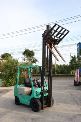Mitsubishi ยก1ตัน เสา3เมตร งาเท เบนซิน นำเข้าจากญี่ปุ่น Mitsubishi ยก1ตัน เสา3เมตร งาเท เบนซิน นำเข้าจากญี่ปุ่น