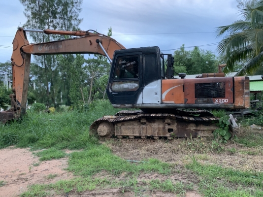 ขายรถแม็คโคร hitachi ex200-1
