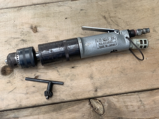 ขายสว่านลม URYU รุ่น UD-60S Air Drills made in Japan สภาพสวยใหม่มาก หมุนนิ่ม พร้อมใช้งาน ขายสว่านลม URYU รุ่น UD-60S Air Drills made in Japan สภาพสวยใหม่มาก หมุนนิ่ม พร้อมใช้งาน