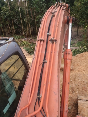ขายรถแบคโฮ HITACHI 200 ZX-1