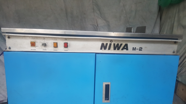 ขายเครื่องรัดกล่องกึ่งอัตโนมัติ NIWA รุ่นM-2หน้าโต๊ะขนาดใหญ่ ขายเครื่องรัดกล่องกึ่งอัตโนมัติ NIWA รุ่นM-2หน้าโต๊ะขนาดใหญ่