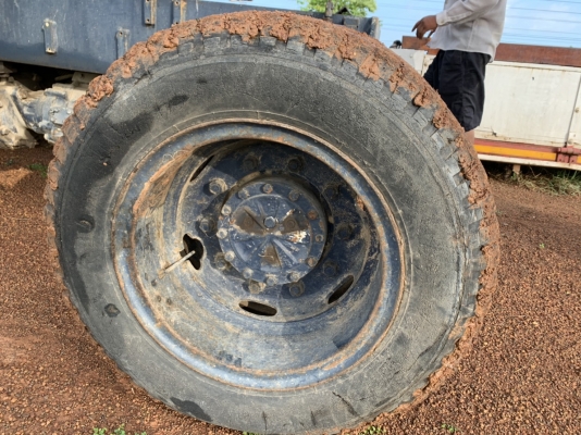 แมคโครล้อยาง  komatsu PW60-3 เก่านอก เอกสารซื้อขาย