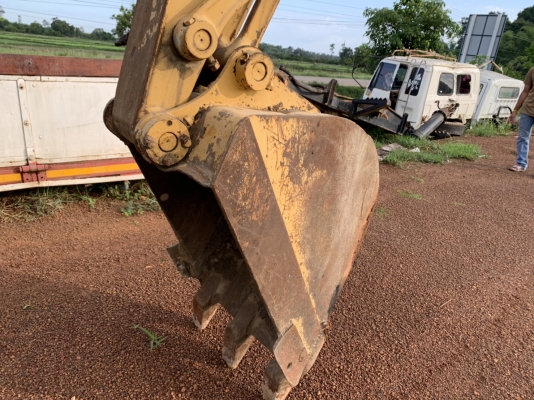 แมคโครล้อยาง  komatsu PW60-3 เก่านอก เอกสารซื้อขาย