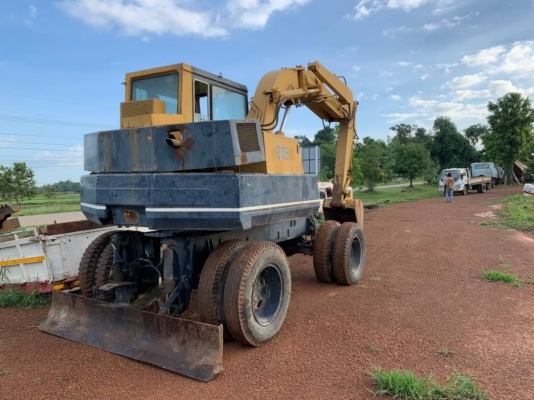 ขาย 345,000 รถแบโฮล้อยาง KOMATSU PW60-3