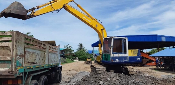 ⭐⭐Komatsu 120-3 เครื่องปั้มแรง ช่วงล่างเต็ม รถทำงานทุกวัน เจ้าของขายเองจ ⭐⭐Komatsu 120-3 เครื่องปั้มแรง ช่วงล่างเต็ม รถทำงานทุกวัน เจ้าของขายเองจ