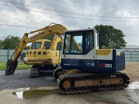 ขาย 895,000 KOMATSU PC90 รุ่น 6 ขาย 895,000 KOMATSU PC90 รุ่น 6