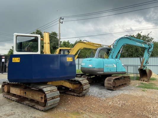 ขาย 895,000 KOMATSU PC90 รุ่น 6 ขาย 895,000 KOMATSU PC90 รุ่น 6