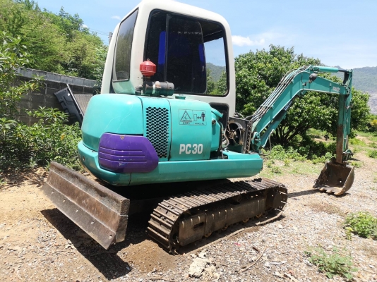ปิดการขาย!!Komatsu pc30-7 สภาพสวยๆ ตู้เก๋งแอร์เย็น ใช้งานได้ ราคาเบาๆ