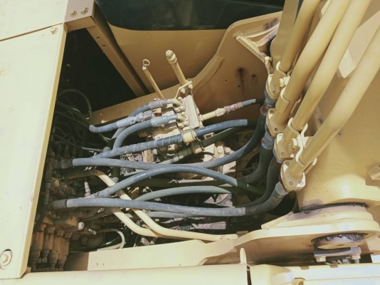 มีVDO KOMATSU PC200-7 ปี2012 ไมล์14400ชม.เอกสารเล่มทะเบียนสภาพสวย